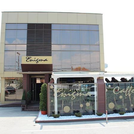 Enigma Pension Targu Jiu Exterior photo