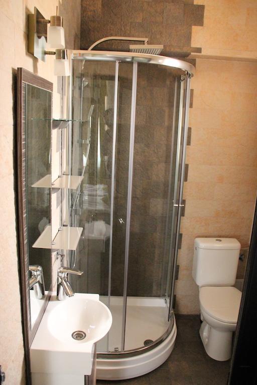 Enigma Pension Targu Jiu Room photo