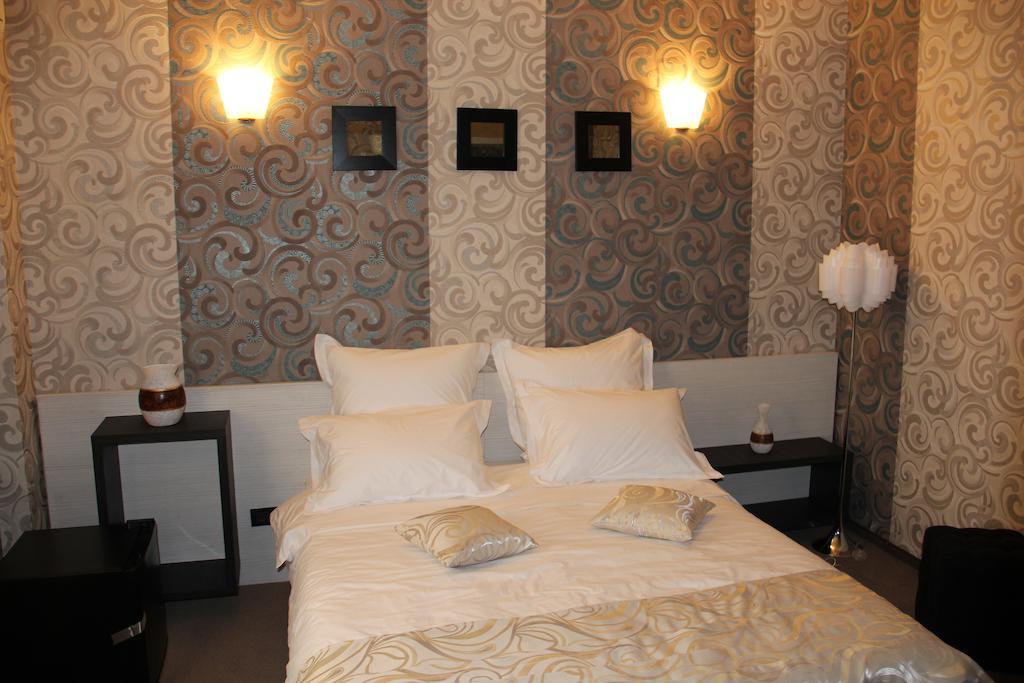 Enigma Pension Targu Jiu Room photo