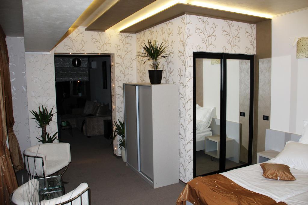 Enigma Pension Targu Jiu Room photo